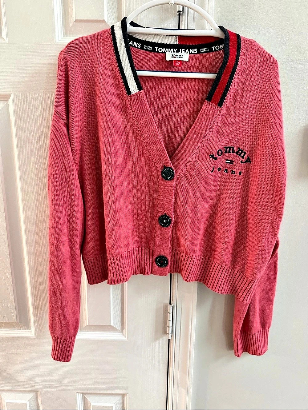 Tommy Jeans Cropped V-Neck Cardigan